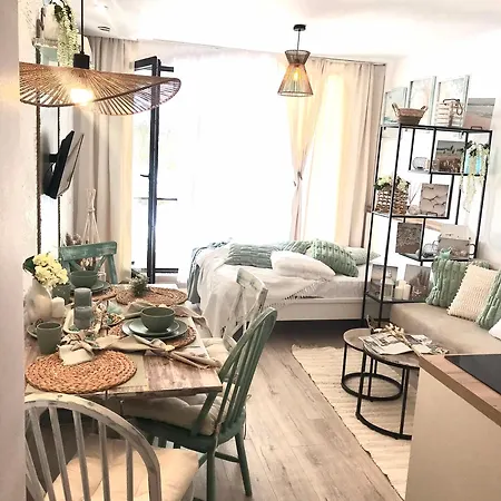 Appartement студио комфорт, смокиня,созопол,затворен комплекс,4 басейна, 1-ва линия море