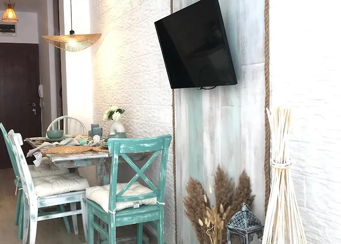 студио комфорт, смокиня,созопол,затворен комплекс,4 басейна, 1-ва линия море Apartment