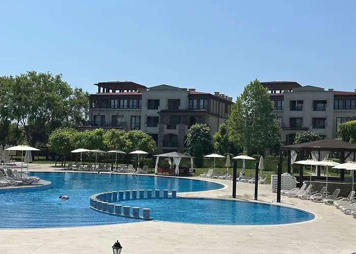 студио комфорт, смокиня,созопол,затворен комплекс,4 басейна, 1-ва линия море Apartment Sozopol